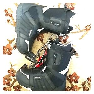 Burton Moto snowboard boots